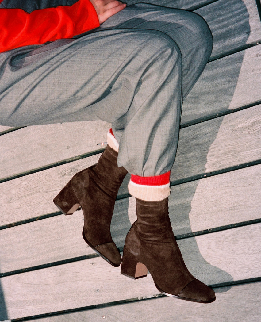 VICTORIA | SQUARE TOE HEELED BOOTS